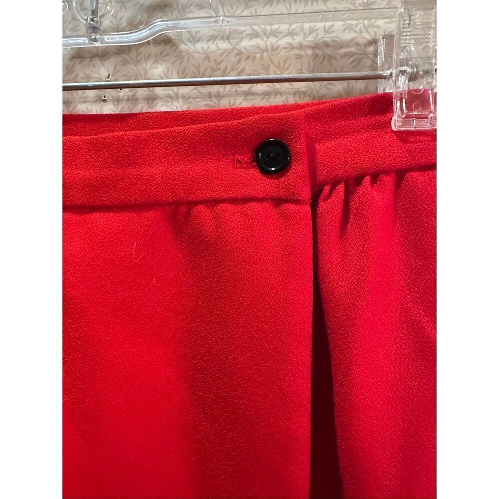 Vintage knee length wrapped skirt - Picture 2 of 7